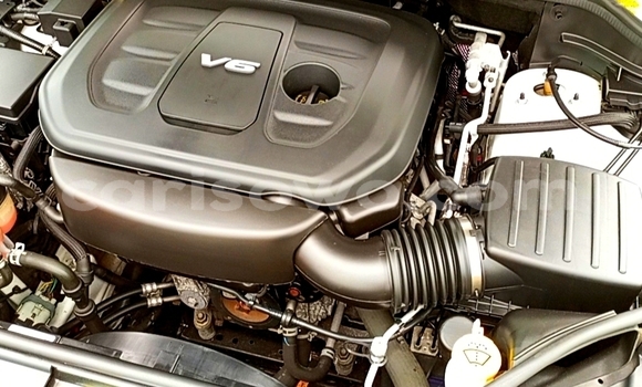 Ra Àlòkù Jeep Grand Cherokee funfun Ọkọ̀ in Cotonou ni Benin Ra Àlòkù Jeep Grand Cherokee funfun Ọkọ̀ in Cotonou ni Benin