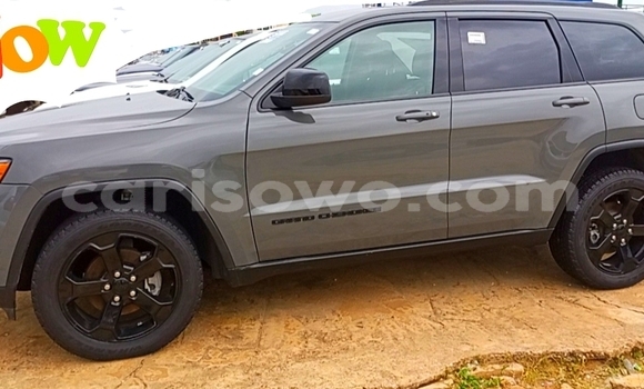 Sayi Na hannu Jeep Grand Cherokee Azurfa Mota in Cotonou a Benin Sayi Na hannu Jeep Grand Cherokee Azurfa Mota in Cotonou a Benin