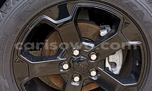 Sayi Na hannu Jeep Grand Cherokee Azurfa Mota in Cotonou a Benin Sayi Na hannu Jeep Grand Cherokee Azurfa Mota in Cotonou a Benin