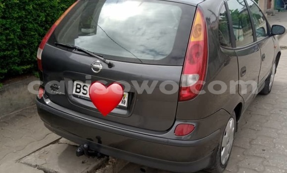 Sayi Na hannu Nissan Almera Tino Brown Mota in Cotonou a Benin