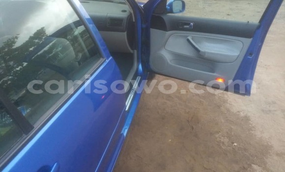 Sayi Na hannu Volkswagen Golf Blue Mota in Abomey Calavi a Benin Sayi Na hannu Volkswagen Golf Blue Mota in Abomey Calavi a Benin