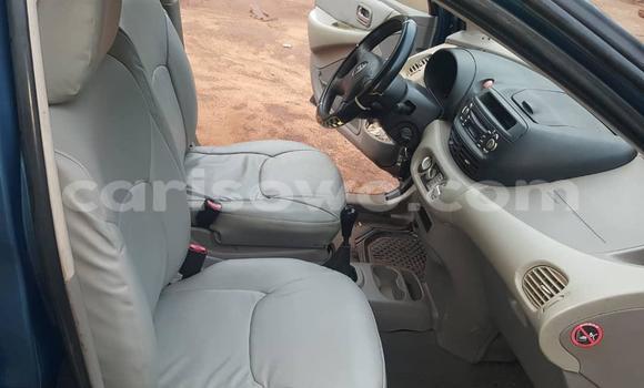 Acheter Occasion Voiture Nissan Almera Tino Bleu à Abomey Calavi, Benin Acheter Occasion Voiture Nissan Almera Tino Bleu à Abomey Calavi, Benin