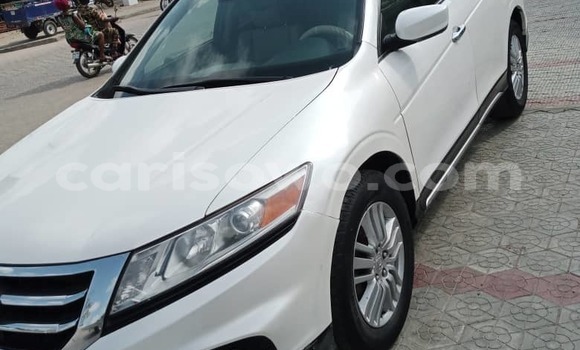 Acheter Occasion Voiture Honda Crosstour Blanc à Cotonou, Benin Acheter Occasion Voiture Honda Crosstour Blanc à Cotonou, Benin