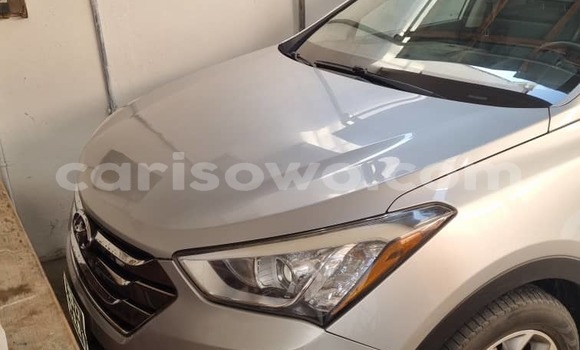 Acheter Occasion Voiture Hyundai Santa Fe Gris à Cotonou, Benin Acheter Occasion Voiture Hyundai Santa Fe Gris à Cotonou, Benin