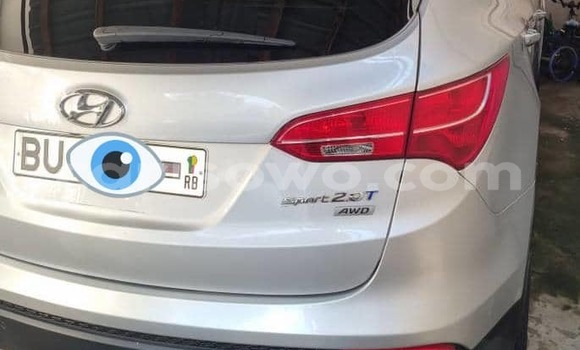 Acheter Occasion Voiture Hyundai Santa Fe Gris à Cotonou, Benin Acheter Occasion Voiture Hyundai Santa Fe Gris à Cotonou, Benin