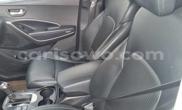 Acheter Occasion Voiture Hyundai Santa Fe Gris à Cotonou, Benin Acheter Occasion Voiture Hyundai Santa Fe Gris à Cotonou, Benin