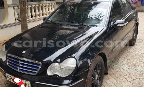 Sayi Na hannu Mercedes-Benz C250 coupe Sauran Mota in Abomey Calavi a Benin Sayi Na hannu Mercedes-Benz C250 coupe Sauran Mota in Abomey Calavi a Benin
