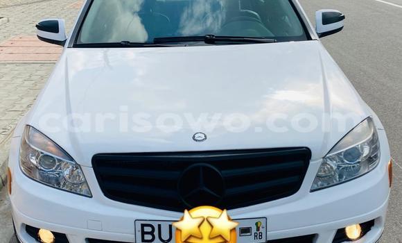 Sayi Na hannu Mercedes-Benz C–Class White Mota in Cotonou a Benin Sayi Na hannu Mercedes-Benz C–Class White Mota in Cotonou a Benin