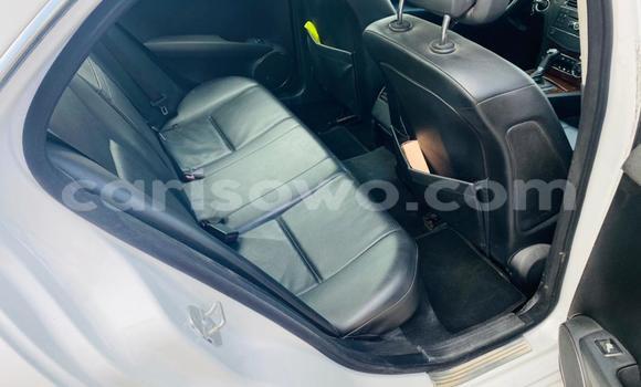 Sayi Na hannu Mercedes-Benz C–Class White Mota in Cotonou a Benin Sayi Na hannu Mercedes-Benz C–Class White Mota in Cotonou a Benin