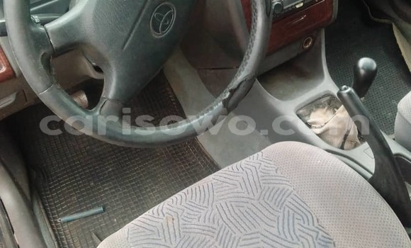 Acheter Occasion Voiture Toyota RAV4 Noir à Abomey Calavi, Benin Acheter Occasion Voiture Toyota RAV4 Noir à Abomey Calavi, Benin