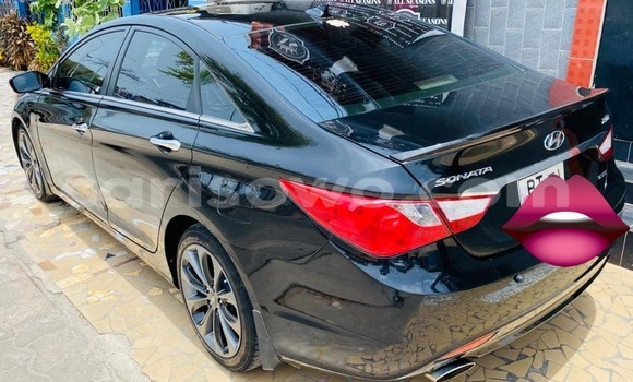 Ra Àlòkù Hyundai Sonata Black Ọkọ̀ in Abomey Calavi ni Benin Ra Àlòkù Hyundai Sonata Black Ọkọ̀ in Abomey Calavi ni Benin
