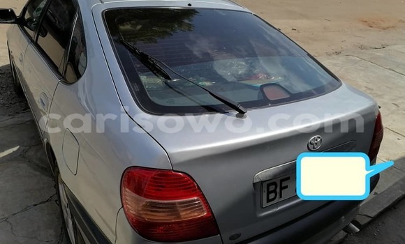 Ra Àlòkù Toyota Avensis Silver Ọkọ̀ in Abomey Calavi ni Benin Ra Àlòkù Toyota Avensis Silver Ọkọ̀ in Abomey Calavi ni Benin