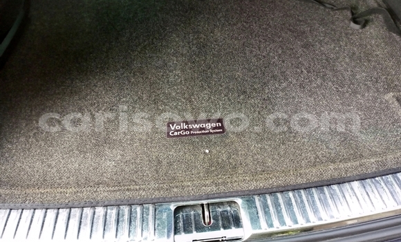 Sayi Na hannu Volkswagen Touareg Azurfa Mota in Cotonou a Benin Sayi Na hannu Volkswagen Touareg Azurfa Mota in Cotonou a Benin