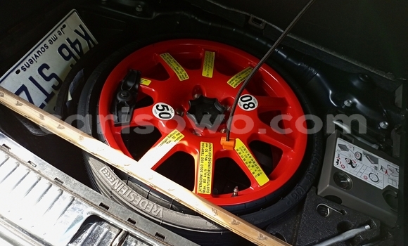 Sayi Na hannu Volkswagen Touareg Azurfa Mota in Cotonou a Benin Sayi Na hannu Volkswagen Touareg Azurfa Mota in Cotonou a Benin