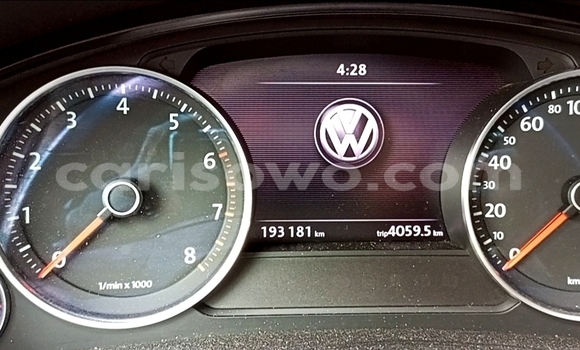 Sayi Na hannu Volkswagen Touareg Azurfa Mota in Cotonou a Benin Sayi Na hannu Volkswagen Touareg Azurfa Mota in Cotonou a Benin