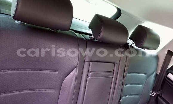 Sayi Na hannu Volkswagen Touareg Azurfa Mota in Cotonou a Benin Sayi Na hannu Volkswagen Touareg Azurfa Mota in Cotonou a Benin