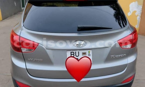 Ra Àlòkù Hyundai Tucson Silver Ọkọ̀ in Abomey Calavi ni Benin Ra Àlòkù Hyundai Tucson Silver Ọkọ̀ in Abomey Calavi ni Benin