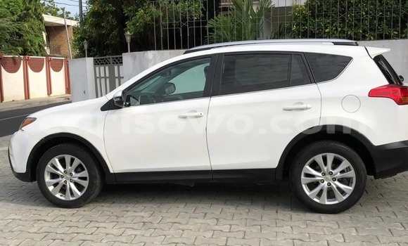 Acheter Occasion Voiture Toyota RAV4 Blanc à Abomey Calavi, Benin Acheter Occasion Voiture Toyota RAV4 Blanc à Abomey Calavi, Benin