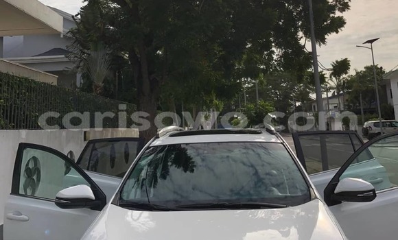 Acheter Occasion Voiture Toyota RAV4 Blanc à Abomey Calavi, Benin Acheter Occasion Voiture Toyota RAV4 Blanc à Abomey Calavi, Benin