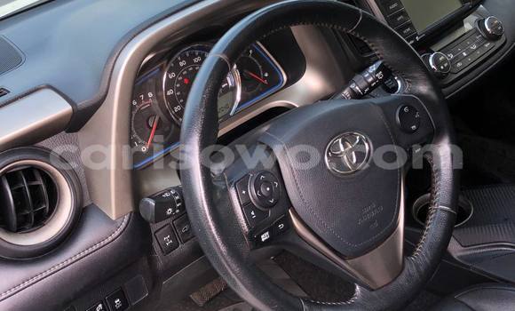 Acheter Occasion Voiture Toyota RAV4 Blanc à Abomey Calavi, Benin Acheter Occasion Voiture Toyota RAV4 Blanc à Abomey Calavi, Benin