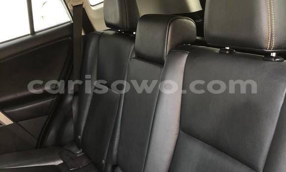 Acheter Occasion Voiture Toyota RAV4 Blanc à Abomey Calavi, Benin Acheter Occasion Voiture Toyota RAV4 Blanc à Abomey Calavi, Benin