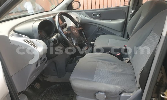 Buy Used Nissan Almera Blue Car in Abomey Calavi in Benign Buy Used Nissan Almera Blue Car in Abomey Calavi in Benign