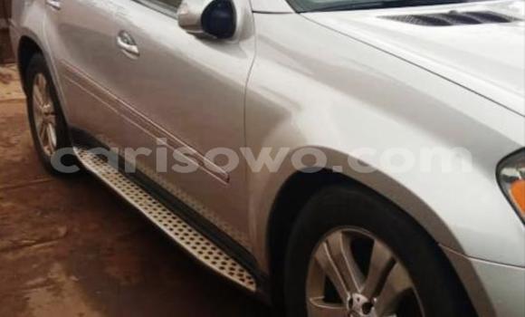 Acheter Occasion Voiture Mercedes-Benz GL–Class Blanc à Porto Novo, Benin Acheter Occasion Voiture Mercedes-Benz GL–Class Blanc à Porto Novo, Benin