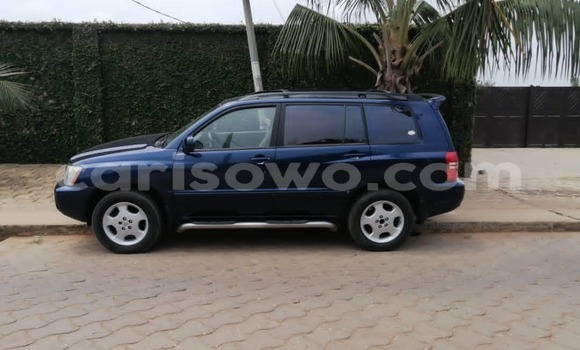 Acheter Occasion Voiture Toyota RAV4 Bleu à Abomey Calavi, Benin Acheter Occasion Voiture Toyota RAV4 Bleu à Abomey Calavi, Benin