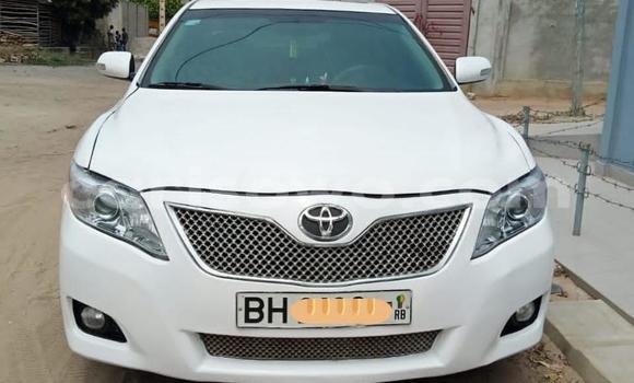 Buy Used Toyota Camry White Car in Abomey Calavi in Benign Buy Used Toyota Camry White Car in Abomey Calavi in Benign