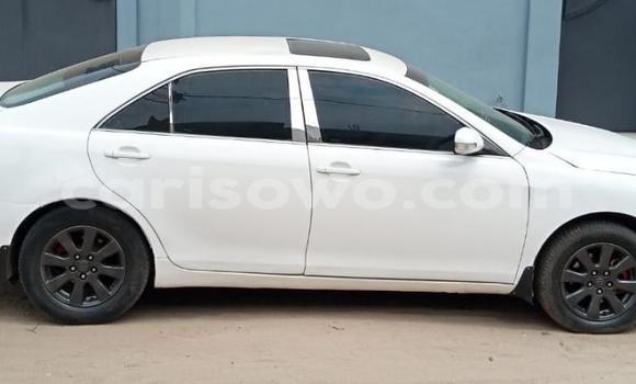 Buy Used Toyota Camry White Car in Abomey Calavi in Benign Buy Used Toyota Camry White Car in Abomey Calavi in Benign