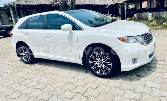 Ra Àlòkù Toyota Venza funfun Ọkọ̀ in Cotonou ni Benin Ra Àlòkù Toyota Venza funfun Ọkọ̀ in Cotonou ni Benin