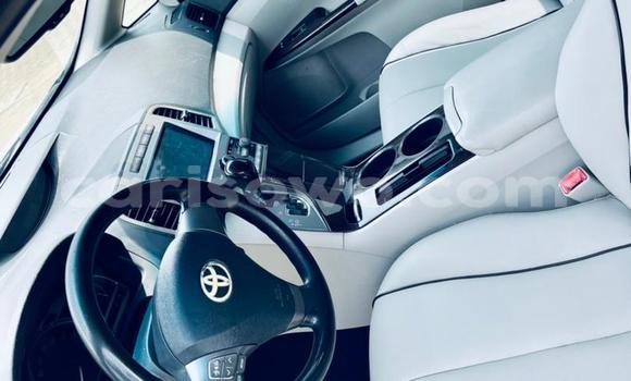 Ra Àlòkù Toyota Venza funfun Ọkọ̀ in Cotonou ni Benin Ra Àlòkù Toyota Venza funfun Ọkọ̀ in Cotonou ni Benin