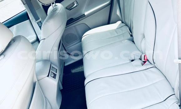 Ra Àlòkù Toyota Venza funfun Ọkọ̀ in Cotonou ni Benin Ra Àlòkù Toyota Venza funfun Ọkọ̀ in Cotonou ni Benin