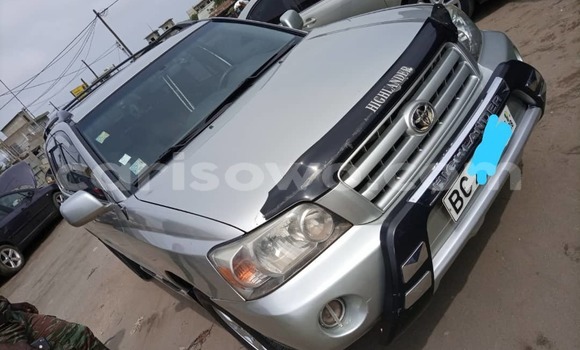 Ra Àlòkù Toyota Highlander Silver Ọkọ̀ in Cotonou ni Benin
