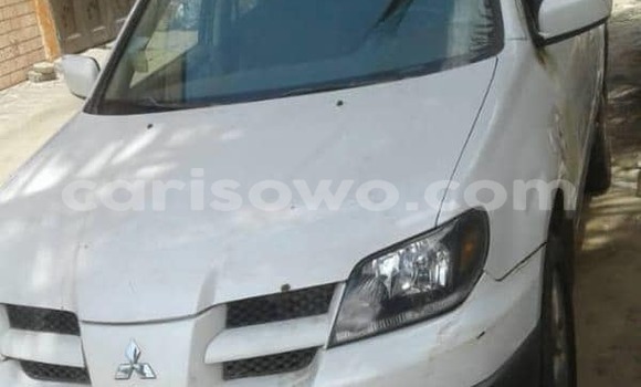 Acheter Occasion Voiture Mitsubishi Outlander Blanc à Abomey Calavi, Benin Acheter Occasion Voiture Mitsubishi Outlander Blanc à Abomey Calavi, Benin