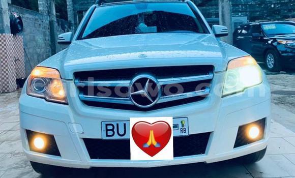 Ra Àlòkù Mercedes-Benz GLK–Class funfun Ọkọ̀ in Abomey Calavi ni Benin Ra Àlòkù Mercedes-Benz GLK–Class funfun Ọkọ̀ in Abomey Calavi ni Benin