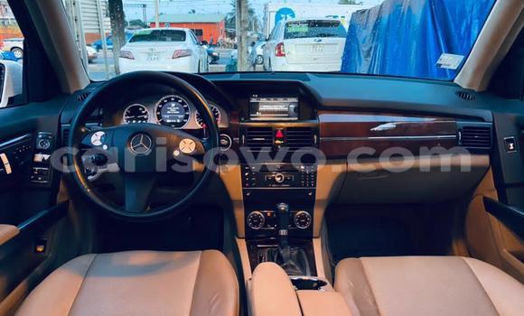 Ra Àlòkù Mercedes-Benz GLK–Class funfun Ọkọ̀ in Abomey Calavi ni Benin Ra Àlòkù Mercedes-Benz GLK–Class funfun Ọkọ̀ in Abomey Calavi ni Benin