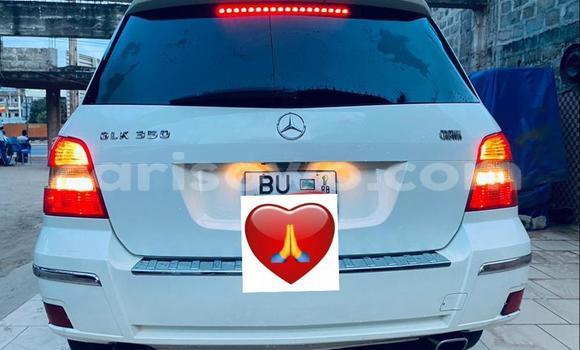 Ra Àlòkù Mercedes-Benz GLK–Class funfun Ọkọ̀ in Abomey Calavi ni Benin Ra Àlòkù Mercedes-Benz GLK–Class funfun Ọkọ̀ in Abomey Calavi ni Benin