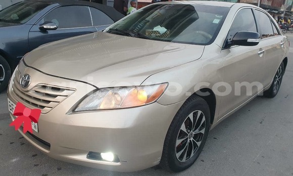 Acheter Occasion Voiture Toyota Camry Beige à Abomey Calavi, Benin Acheter Occasion Voiture Toyota Camry Beige à Abomey Calavi, Benin