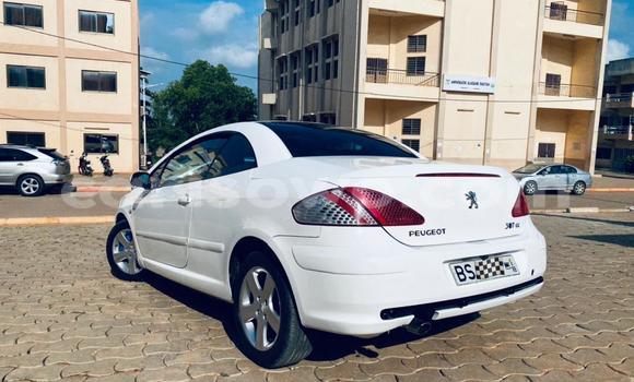 Ra Àlòkù Peugeot 307 funfun Ọkọ̀ in Abomey Calavi ni Benin Ra Àlòkù Peugeot 307 funfun Ọkọ̀ in Abomey Calavi ni Benin