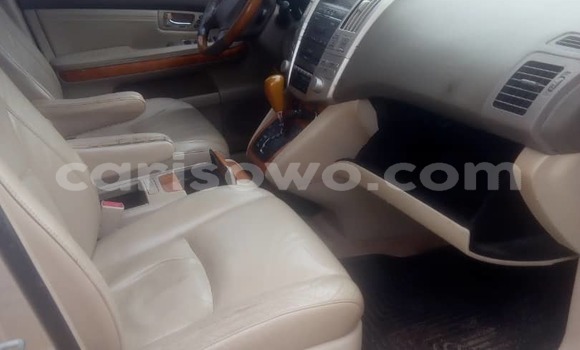 Sayi Na hannu Lexus RX 330 M Mota in Abomey Calavi a Benin Sayi Na hannu Lexus RX 330 M Mota in Abomey Calavi a Benin