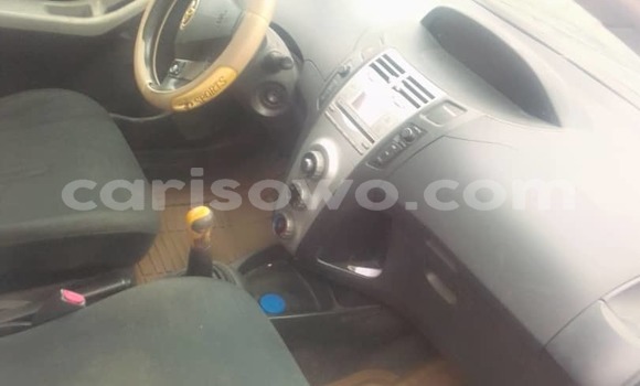 Ra Àlòkù Toyota Yaris Silver Ọkọ̀ in Abomey Calavi ni Benin Ra Àlòkù Toyota Yaris Silver Ọkọ̀ in Abomey Calavi ni Benin