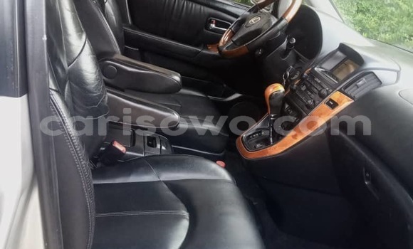 Acheter Occasion Voiture Lexus RX 300 Beige à Abomey Calavi, Benin Acheter Occasion Voiture Lexus RX 300 Beige à Abomey Calavi, Benin