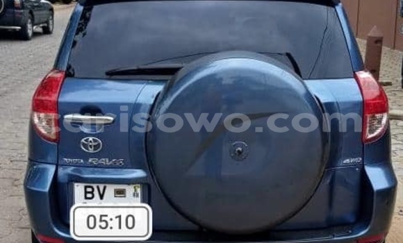 Sayi Na hannu Toyota RAV4 Blue Mota in Abomey Calavi a Benin Sayi Na hannu Toyota RAV4 Blue Mota in Abomey Calavi a Benin