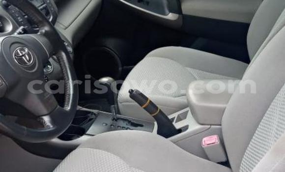 Sayi Na hannu Toyota RAV4 Blue Mota in Abomey Calavi a Benin Sayi Na hannu Toyota RAV4 Blue Mota in Abomey Calavi a Benin