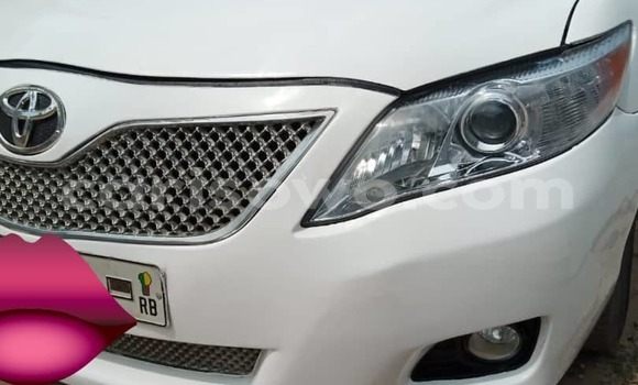 Buy Used Toyota Camry White Car in Abomey Calavi in Benign Buy Used Toyota Camry White Car in Abomey Calavi in Benign