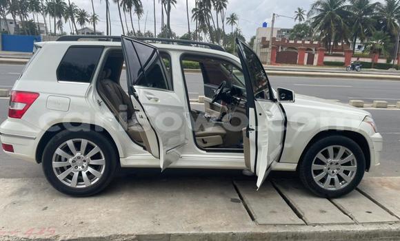 Ra Àlòkù Mercedes-Benz GLK-klasse funfun Ọkọ̀ in Abomey Calavi ni Benin Ra Àlòkù Mercedes-Benz GLK-klasse funfun Ọkọ̀ in Abomey Calavi ni Benin