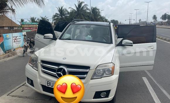 Ra Àlòkù Mercedes-Benz GLK-klasse funfun Ọkọ̀ in Abomey Calavi ni Benin Ra Àlòkù Mercedes-Benz GLK-klasse funfun Ọkọ̀ in Abomey Calavi ni Benin