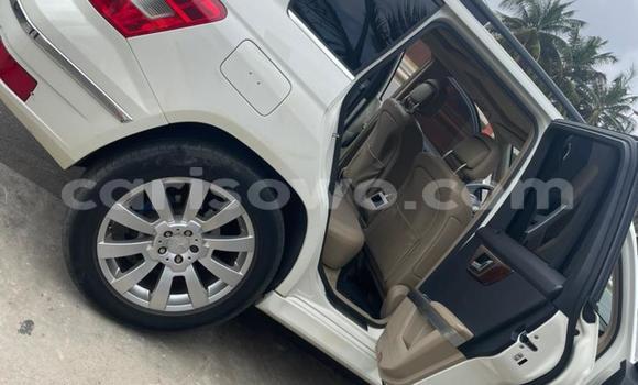 Ra Àlòkù Mercedes-Benz GLK-klasse funfun Ọkọ̀ in Abomey Calavi ni Benin Ra Àlòkù Mercedes-Benz GLK-klasse funfun Ọkọ̀ in Abomey Calavi ni Benin
