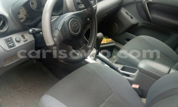 Ra Àlòkù Toyota RAV4 Silver Ọkọ̀ in Abomey Calavi ni Benin Ra Àlòkù Toyota RAV4 Silver Ọkọ̀ in Abomey Calavi ni Benin
